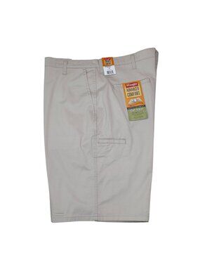 Wrangler Advanced Comfort Mens Flat Front Shorts 40 Beige Relaxed Fit 4-Way Flex